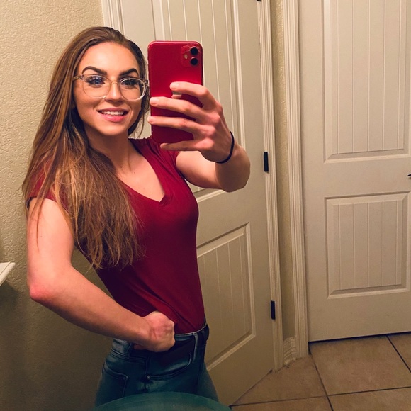 Meet your Posher, Kiska - Picture 5 of 7